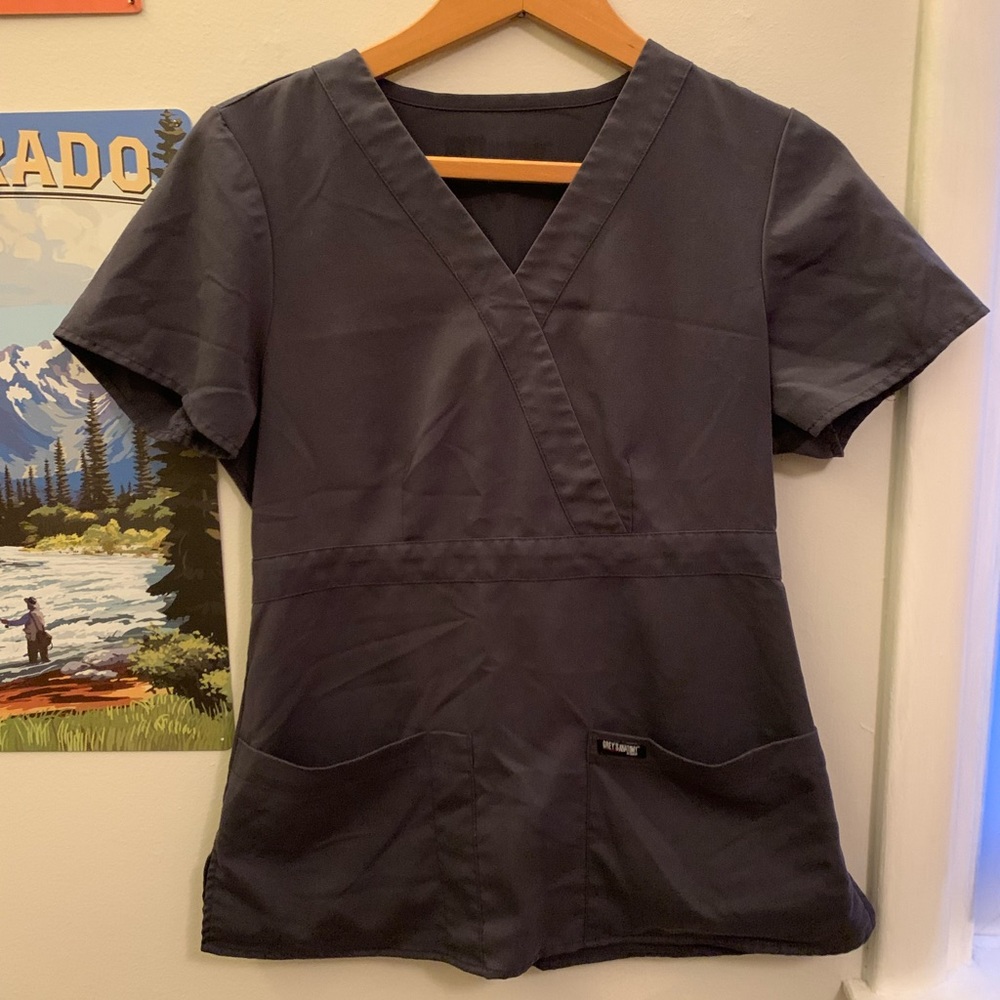 Grey’s Anatomy by Barco Riley Women’s 3-Pocket Modern Fit Mock Wrap Scrub Top